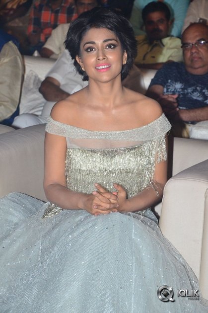Shriya-Saran-At-Nakshatram-Movie-Audio-Launch